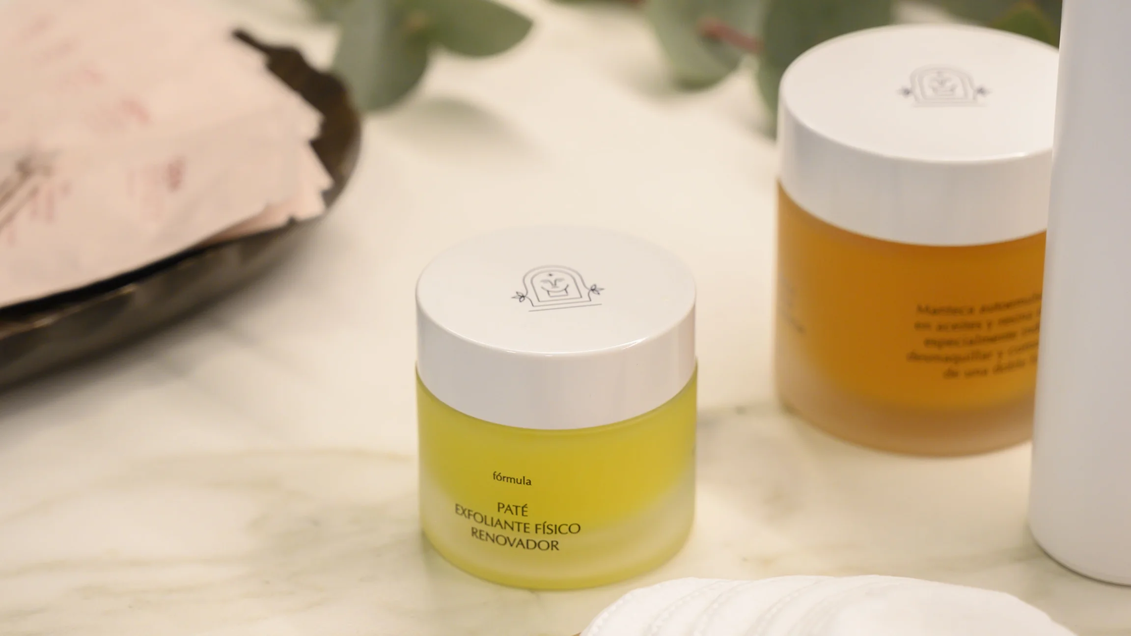 La Importancia De La Doble Exfoliación En Tu Rutina De Skincare