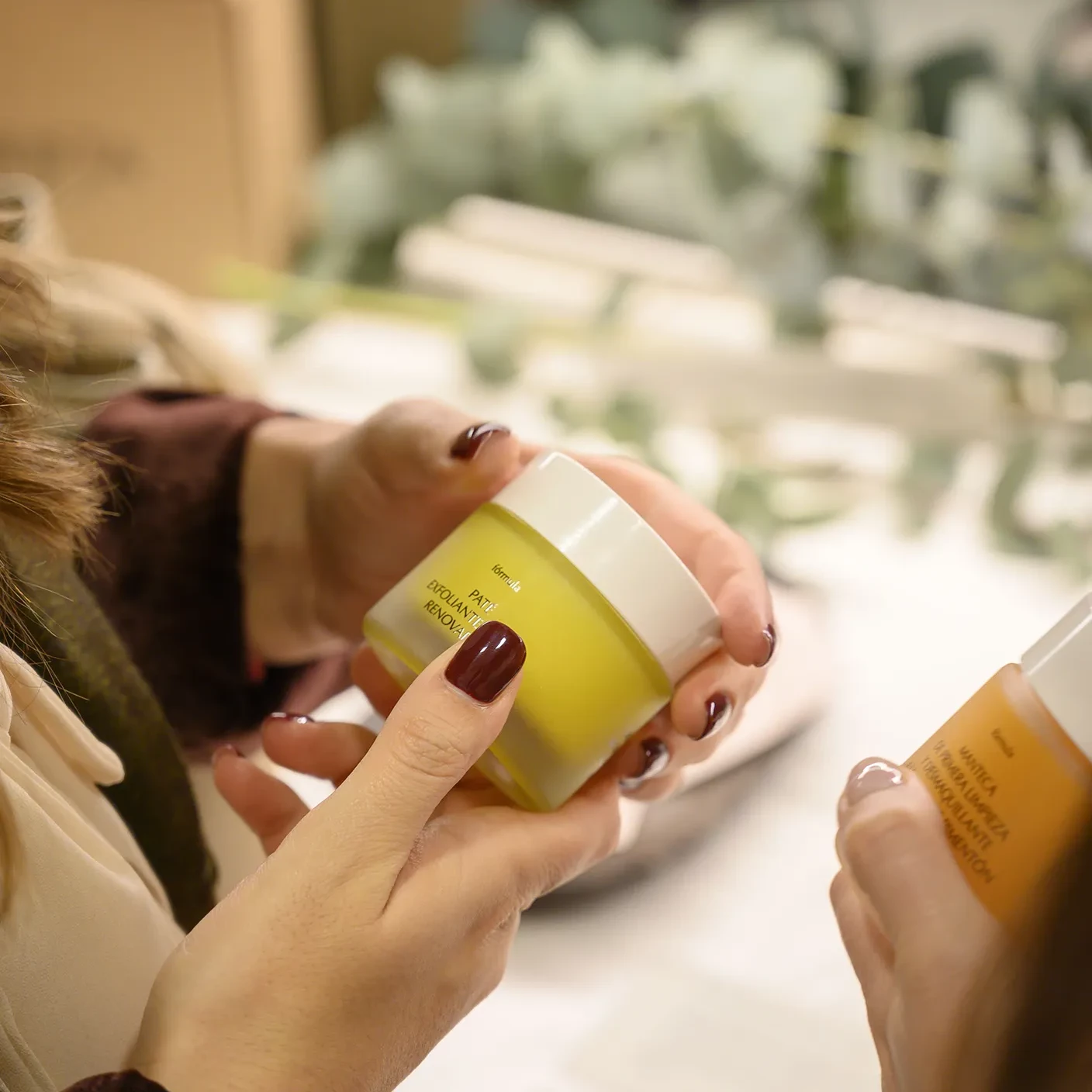 La Importancia De La Doble Exfoliación En Tu Rutina De Skincare